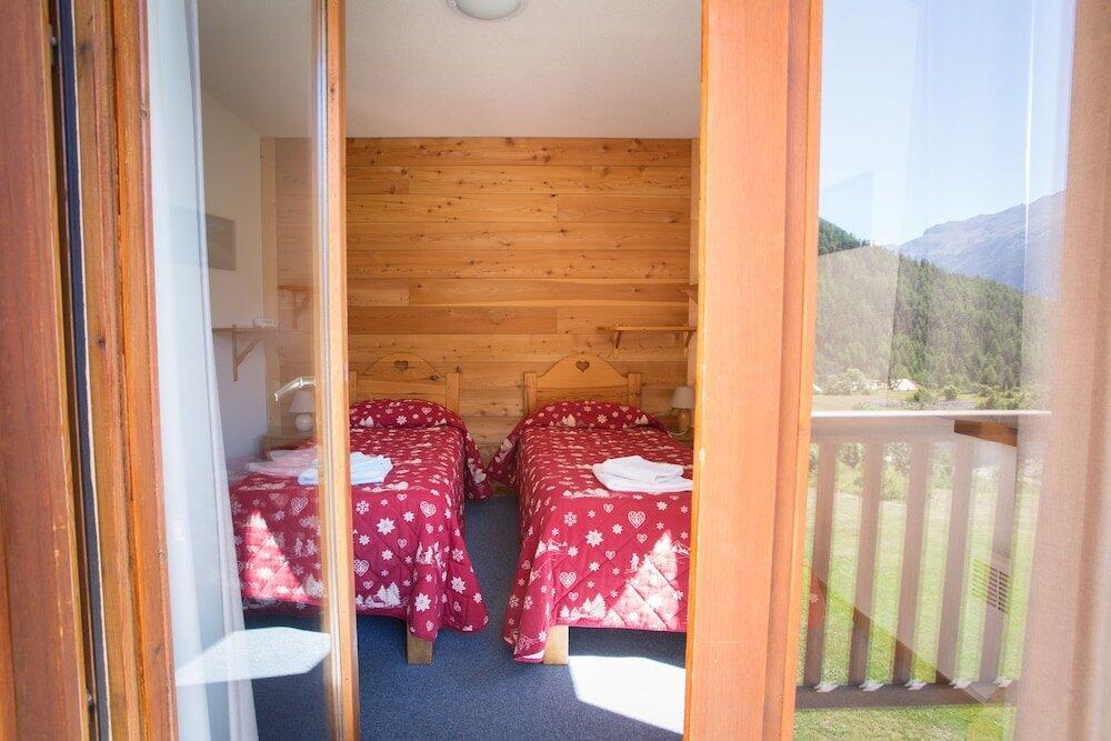 Foto de una habitación de Hôtel L&amp;#039;Echaillon