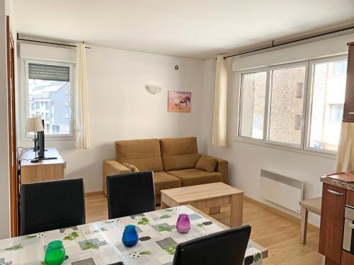 Foto de restauración de Apartamentos Araco 3000