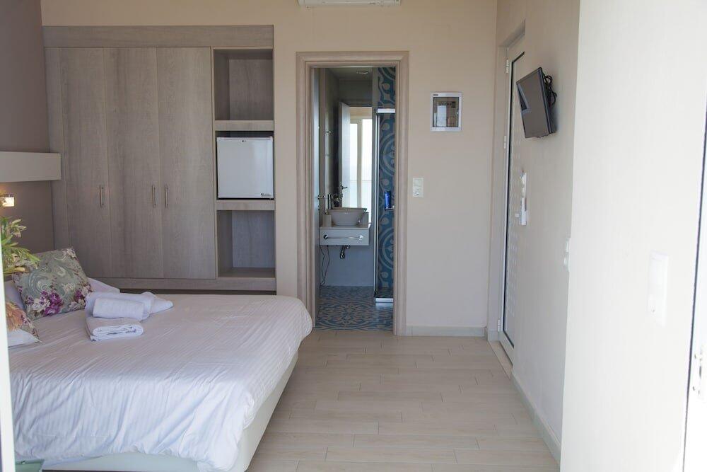 Foto de una habitación de Saradari Beach Hotel - Adults Only