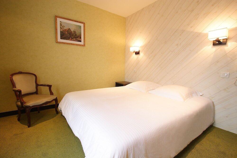 Foto de una habitación de L&amp;#039;Armoric Hôtel