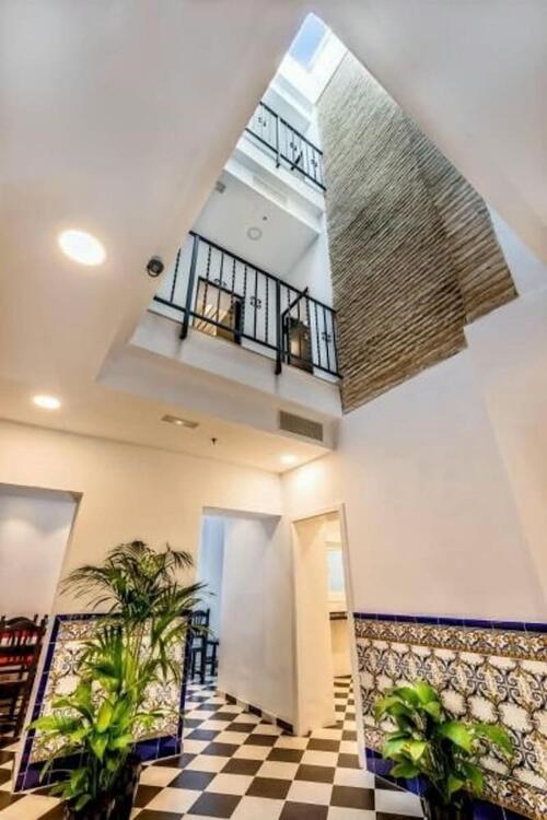Foto de las zonas nobles de Hostel A2C - Adults Only
