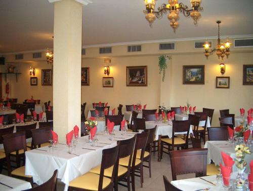 Foto de restauración de Hostal Cerezo