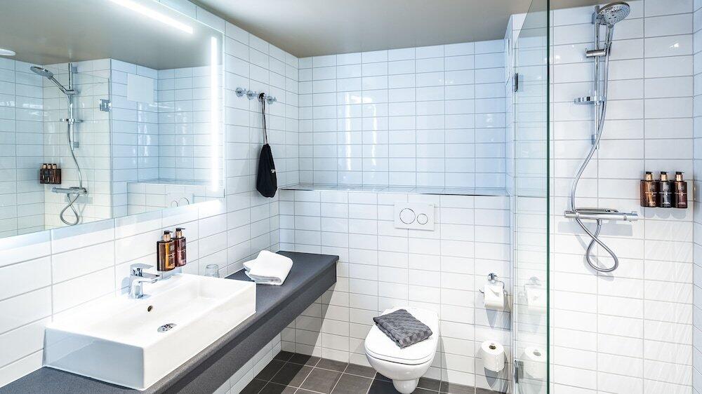 Foto del baño de Clarion Collection Hotel Fregatten