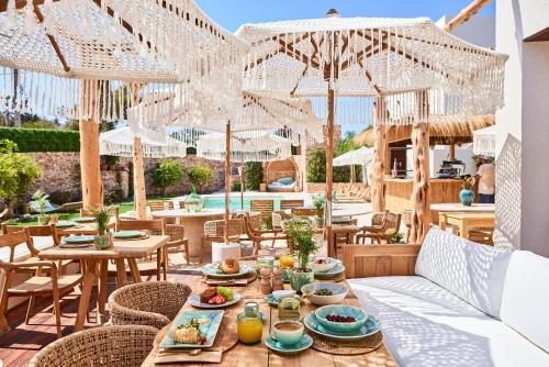 Foto de restauración de Mar Suites Formentera by Universal Beach Hotels