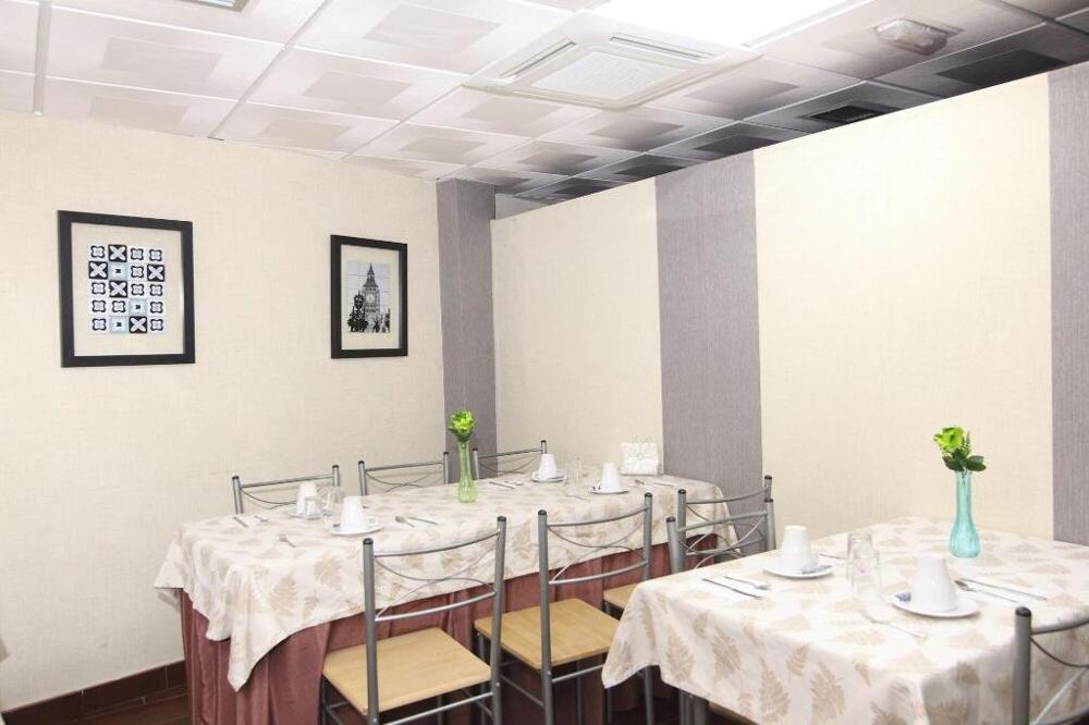 Foto de restauración de Hostal Campo Real Bed &amp;amp; Breakfast