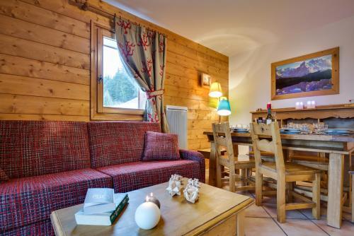 Foto de restauración de CGH Résidences &amp;amp; Spas Le Hameau Du Beaufortain