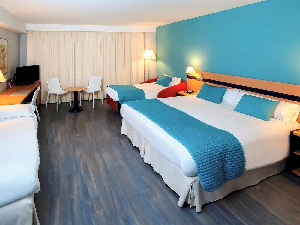 Foto de una habitación de Hotel Ibis Styles Zaragoza Ramiro I