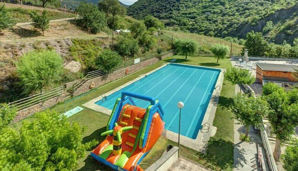 Foto de los servicios de Alberg Les Estades