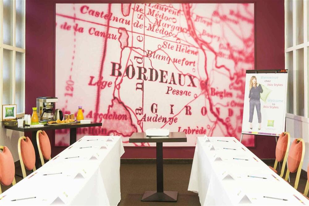 Foto general de ibis Styles Bordeaux Meriadeck