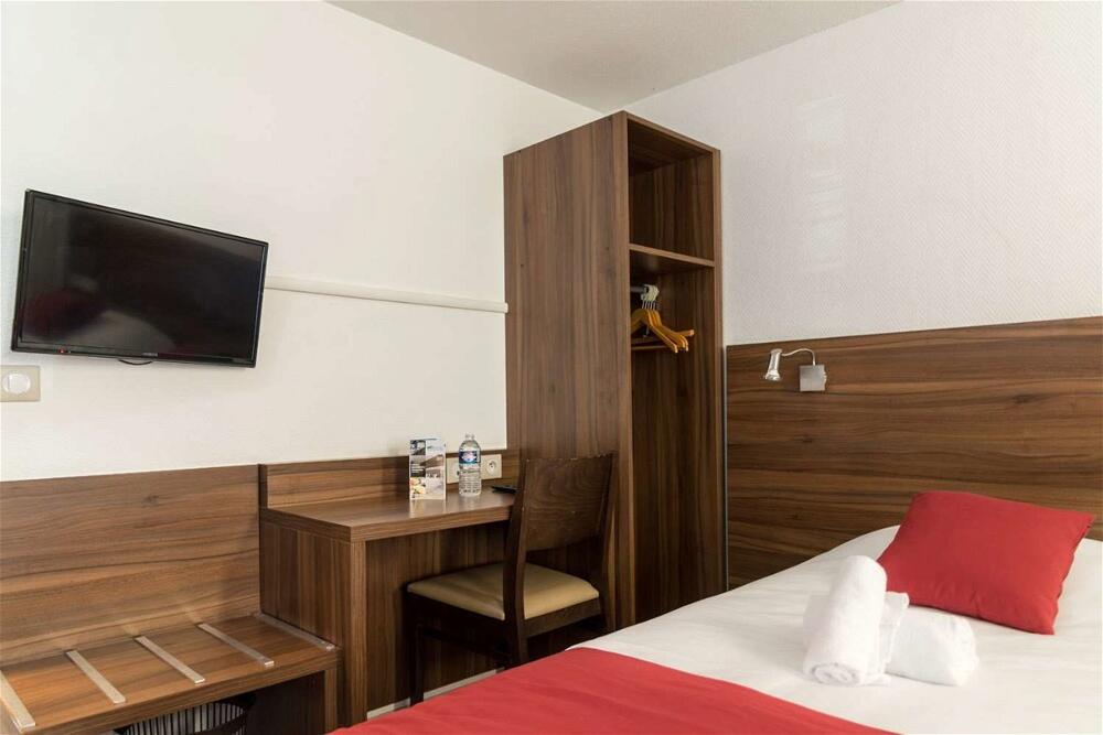 Foto de una habitación de Brit Hotel Plaisance