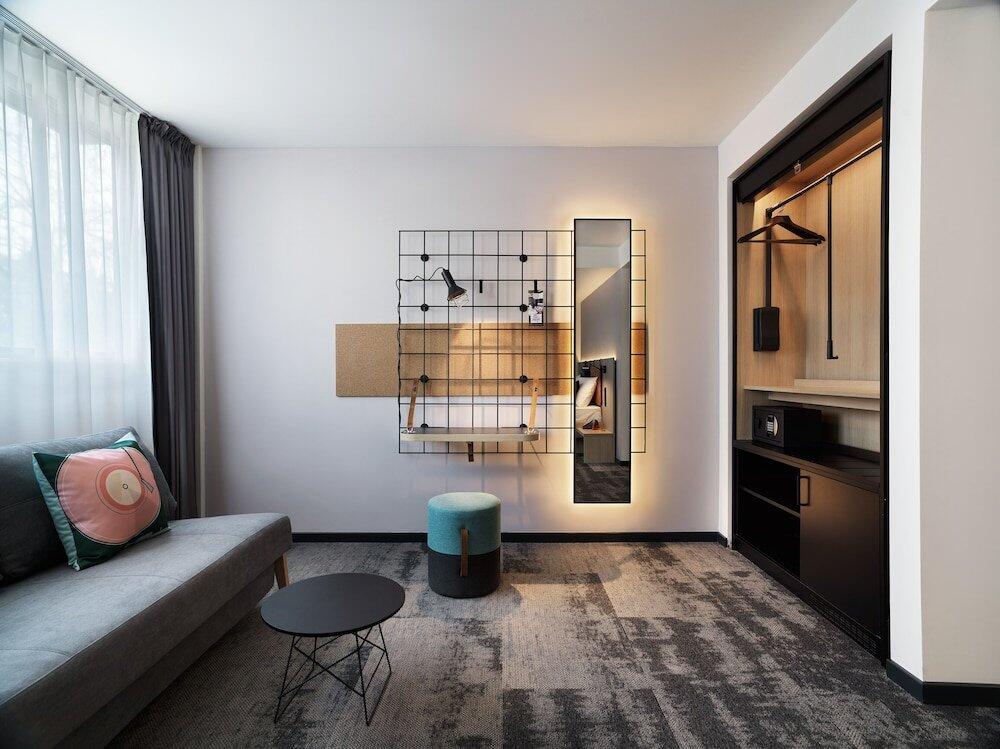 Hotel Moxy Belgrade, Belgrado. Desde 96.53€ - Central de Reservas