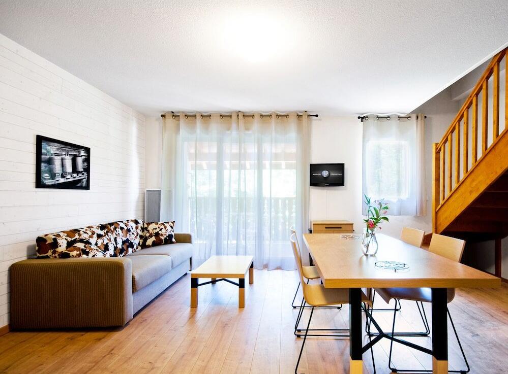 Foto de una habitación de Lagrange Vacances Les Chalets d’Ax