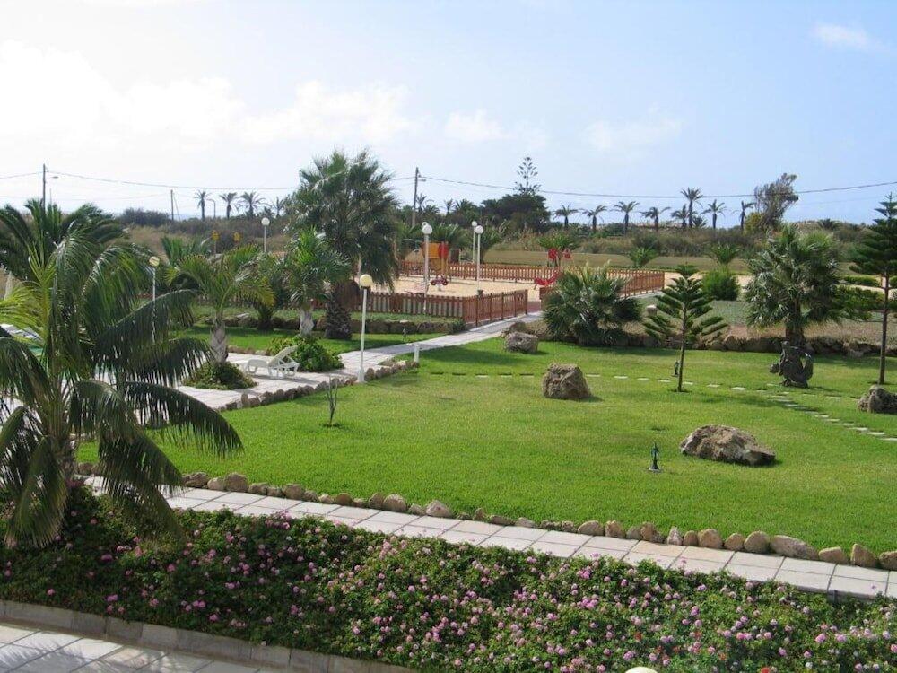 Foto del entorno de INATEL Porto Santo Hotel
