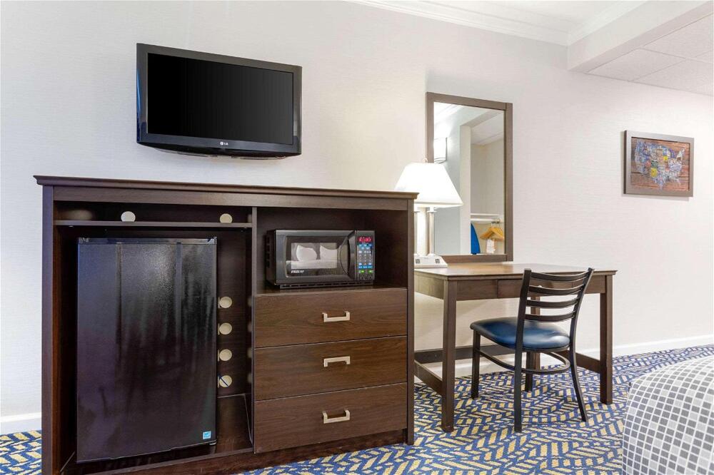Foto de una habitación de Hotel Econo Lodge Hicksville