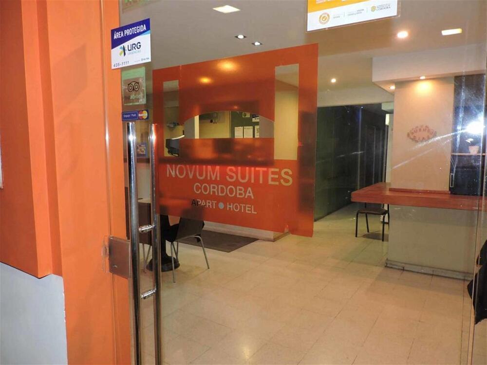 Foto del exterior de Hotel Novum Suites