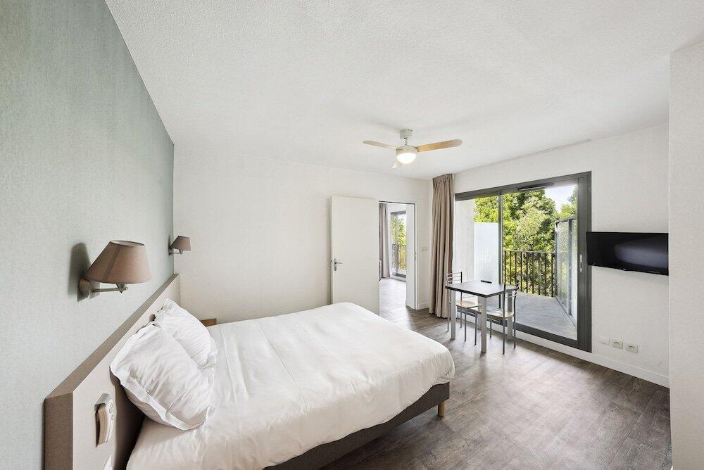 Foto de una habitación de Aparthotel All Suites La Teste – Bassin d’Arcachon