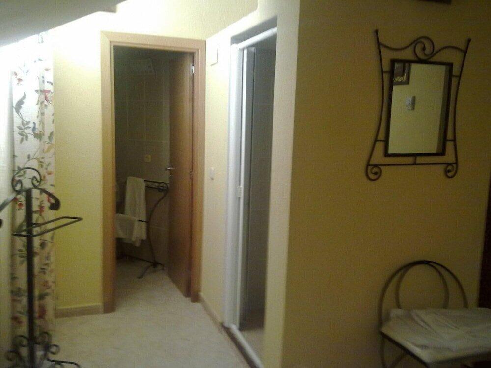 Foto de una habitación de Hotel Arcojalon