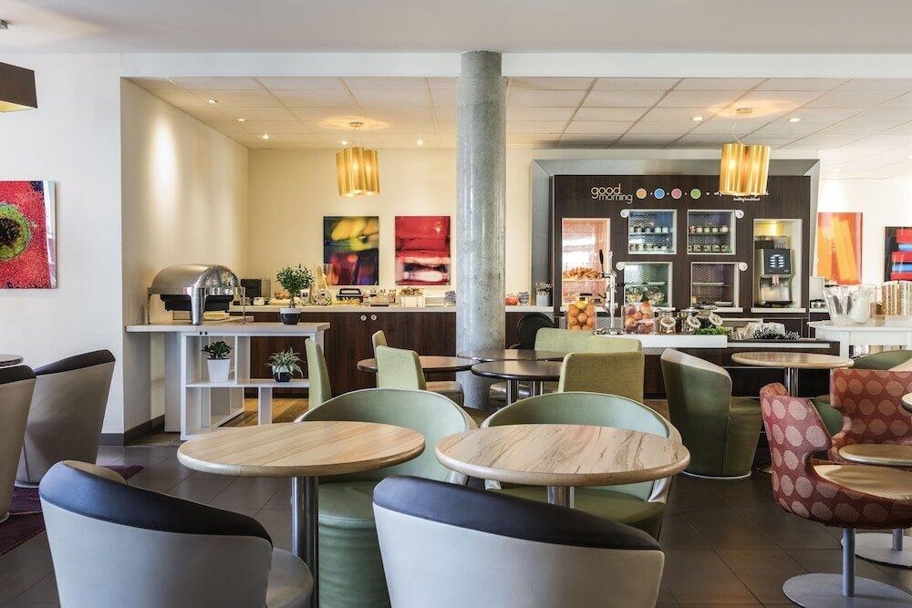 Foto de restauración de Hotel Novotel Suites Reims Centre