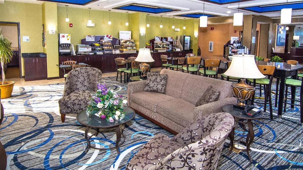 Foto general de Holiday Inn Express &amp;amp; Suites Elkton - University Area, an IHG Hotel