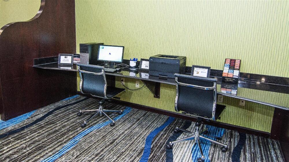 Foto general de Holiday Inn Express &amp;amp; Suites Elkton - University Area, an IHG Hotel