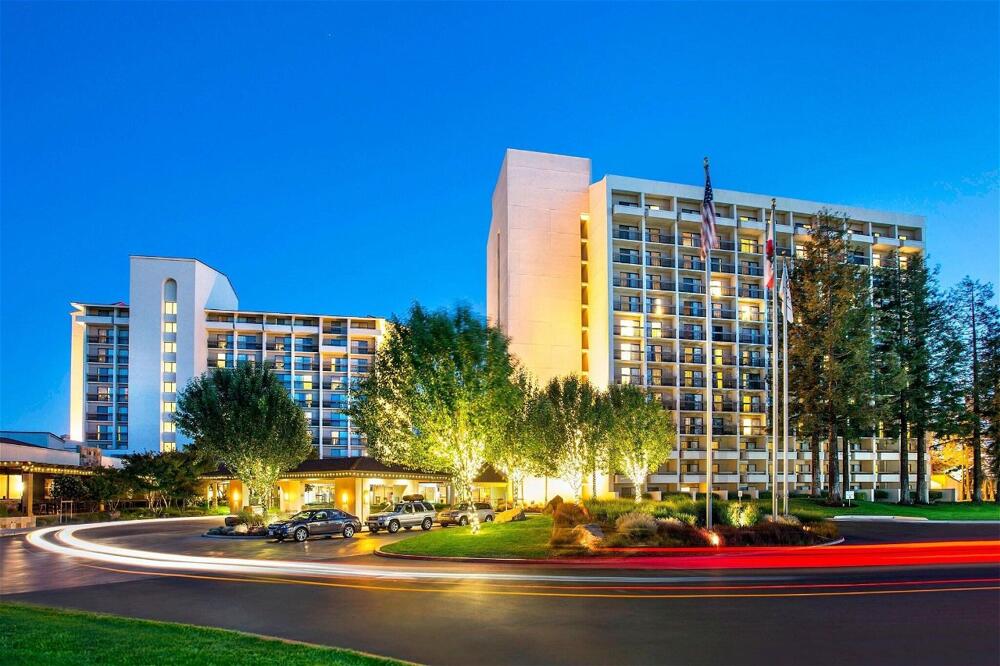 Photo – Hotel Santa Clara Marriott