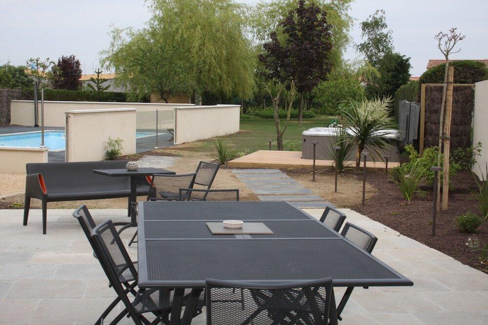 Foto del exterior de Hostal Maison Marie Barrault