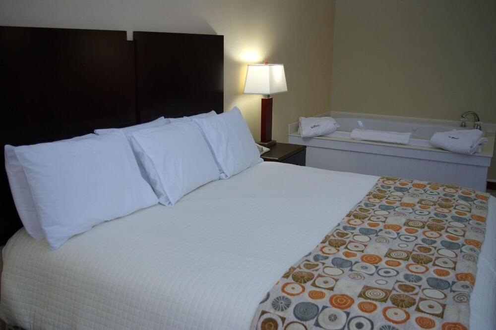 Photo – Hotel Cherry Tree Inn and Suites