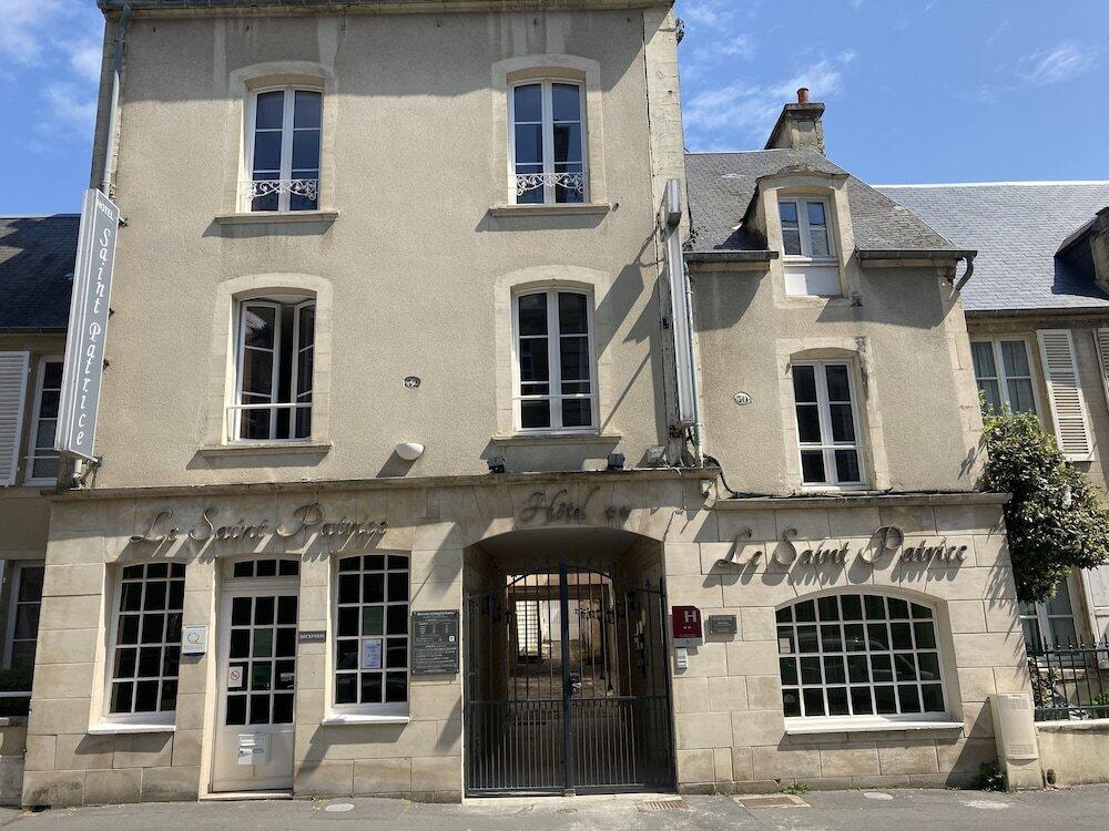 Foto del exterior de Hôtel Le Saint Patrice