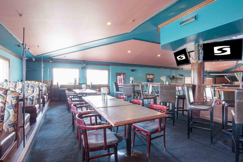 Foto de restauración de Sandman Hotel Quesnel