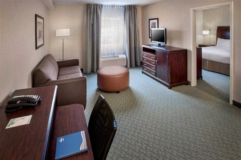 Foto de una habitación de Hotel Fairfield Inn &amp;amp; Suites by Marriott Great Barrington Lenox/Berkshires