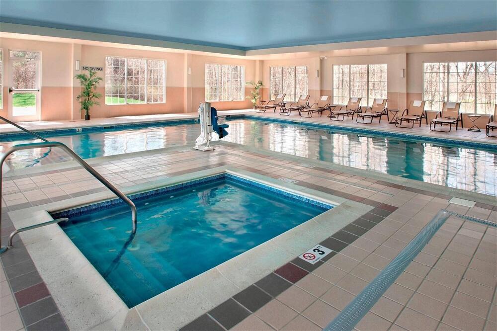 Foto de los servicios de Hotel Fairfield Inn &amp;amp; Suites by Marriott Great Barrington Lenox/Berkshires