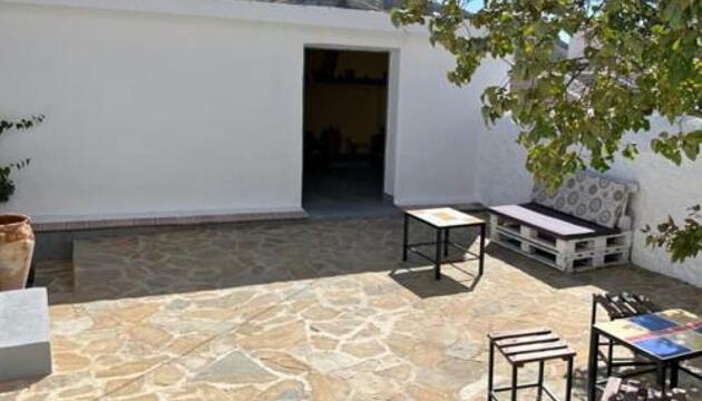 Foto de Casa Béjar, Tranquila casa con chimenea, patios, junto a la piscina