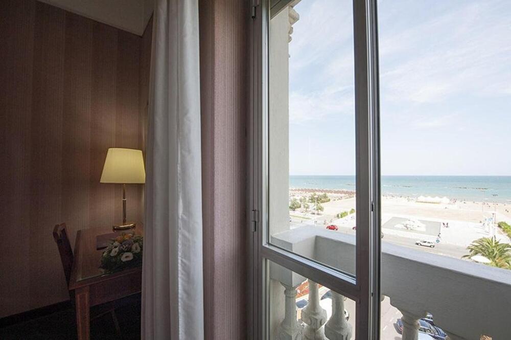 Foto de una habitación de Hotel Esplanade