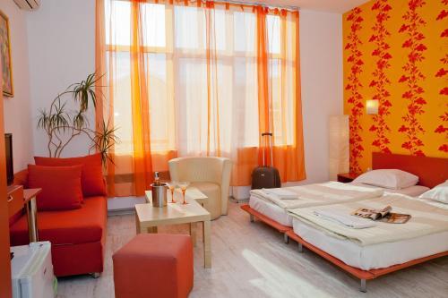 Foto de una habitación de Scotty&amp;#039;s Boutique Hotel