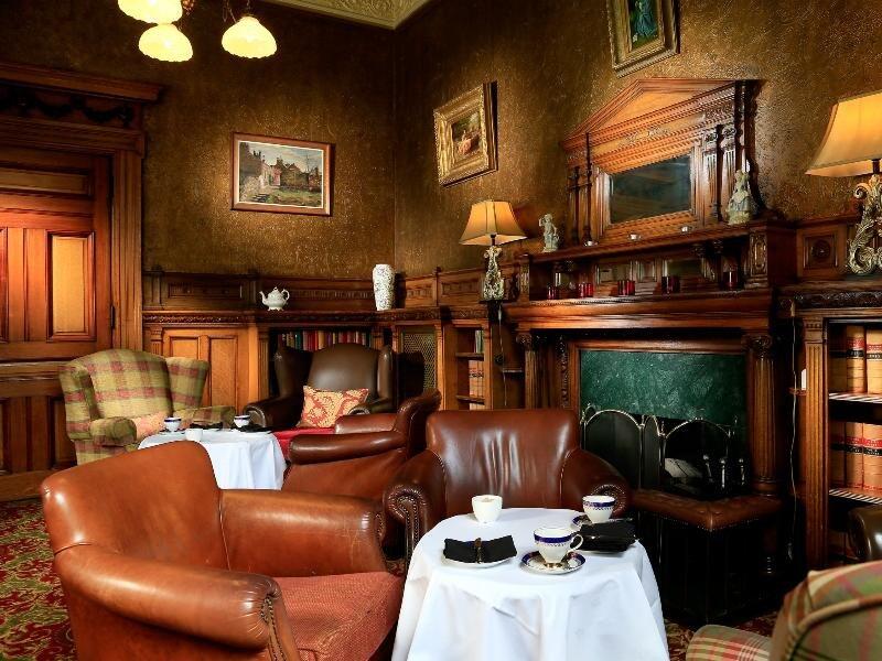 Foto general de Macdonald Norwood Hall Hotel