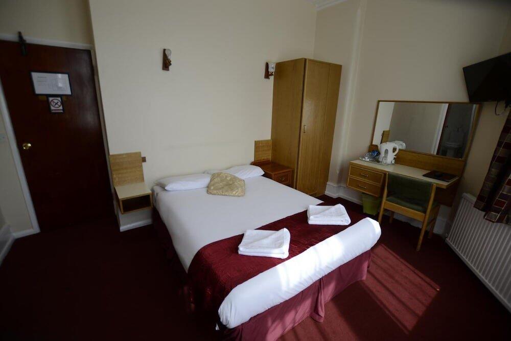 Foto de una habitación de Cranbrook Hotel