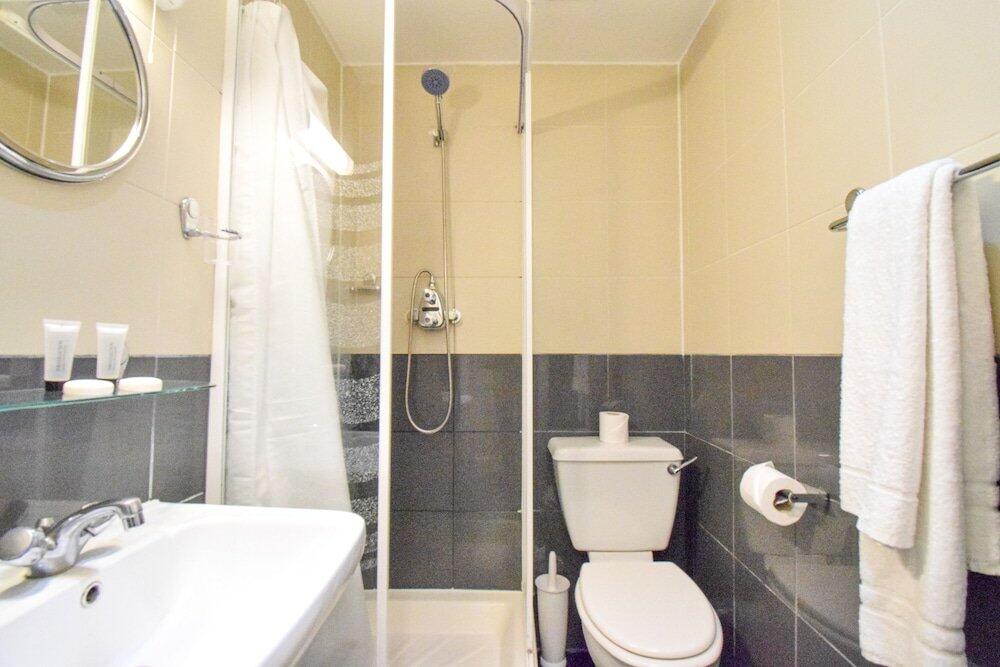 Foto del baño de Pembridge Palace Hotel
