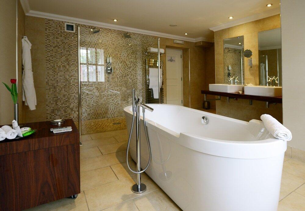 Foto del baño de Hotel Rocpool Reserve Luxury Highland Package