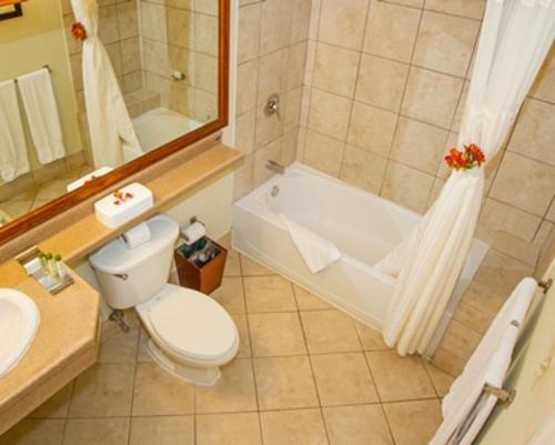 Foto del baño de Complejo Fiesta Resort All Inclusive Central Pacific - Costa Rica