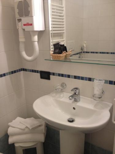 Foto del baño de Hostal Guesthouse Alloggi Agli Artisti