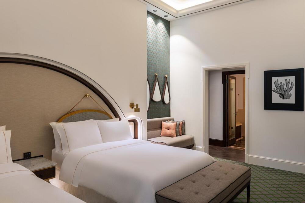 Foto de una habitación de Hotel The Westin Dubai Mina Seyahi Beach Resort and Waterpark