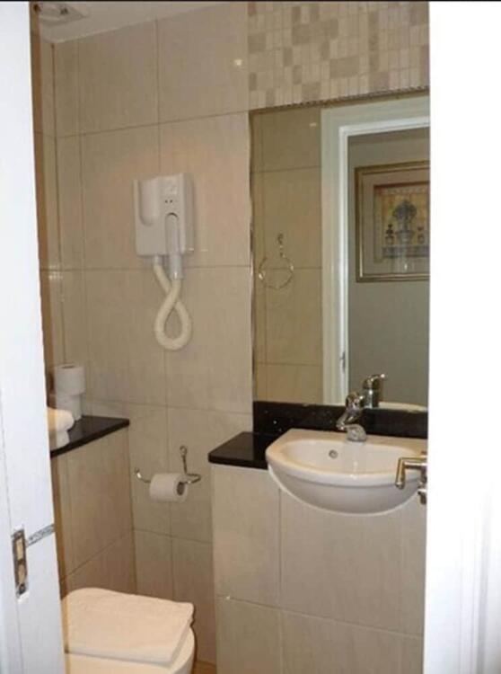 Foto del baño de Garden View Hotel