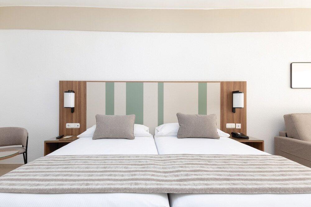Foto de una habitación de Hotel Riu Paraiso Lanzarote - All Inclusive