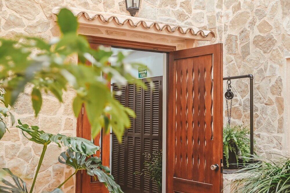 Foto del exterior de Hostal Can Gallu