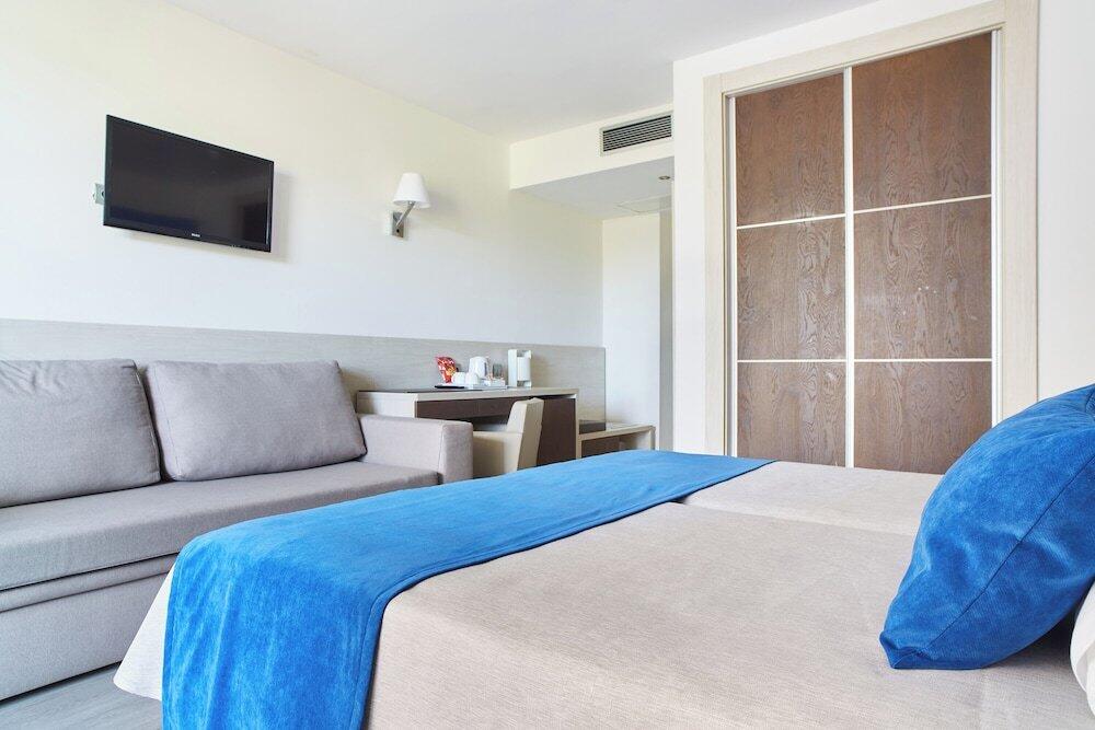 Foto de una habitación de Invisa Hotel Club Cala Verde