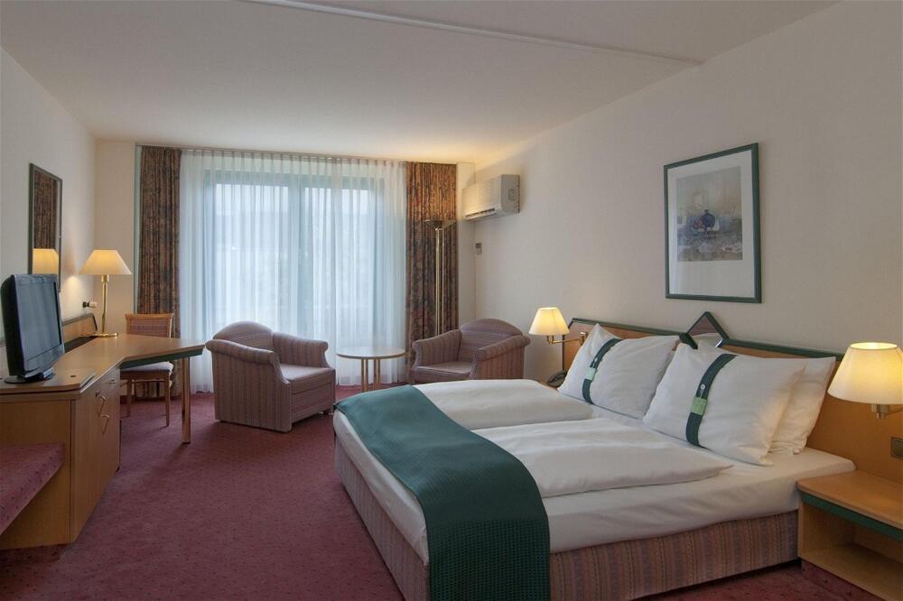 Foto de una habitación de Holiday Inn Essen City Centre, an IHG Hotel