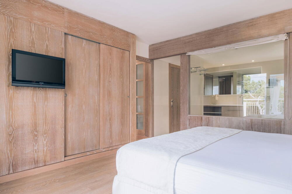 Foto de una habitación de Hotel Iberostar Waves Club Cala Barca