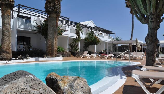 Foto de Aparthotel Los Tulipanes