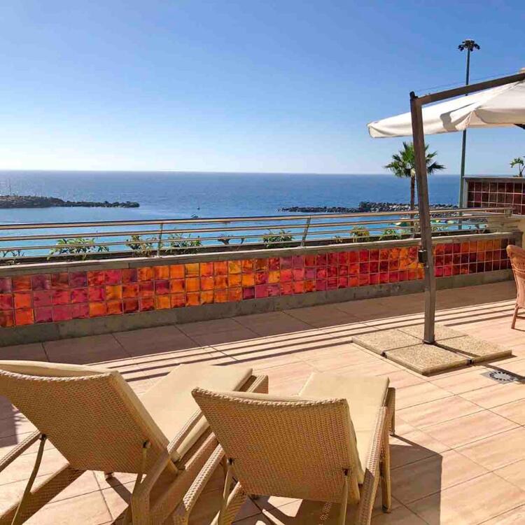 Foto de los servicios de Aparthotel Holiday Club Playa Amadores