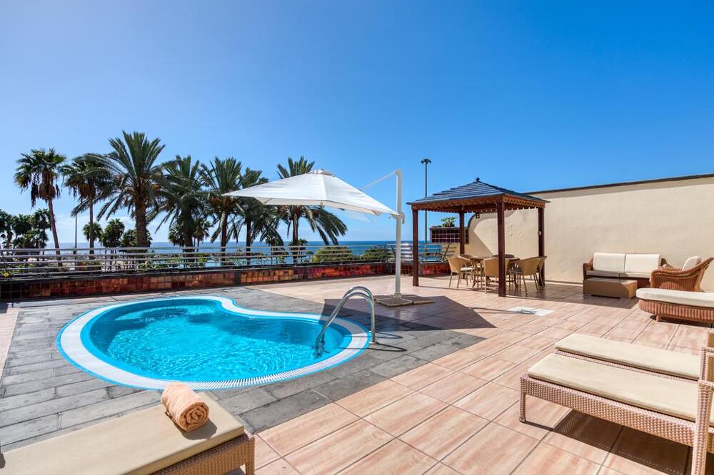 Foto de los servicios de Aparthotel Holiday Club Playa Amadores
